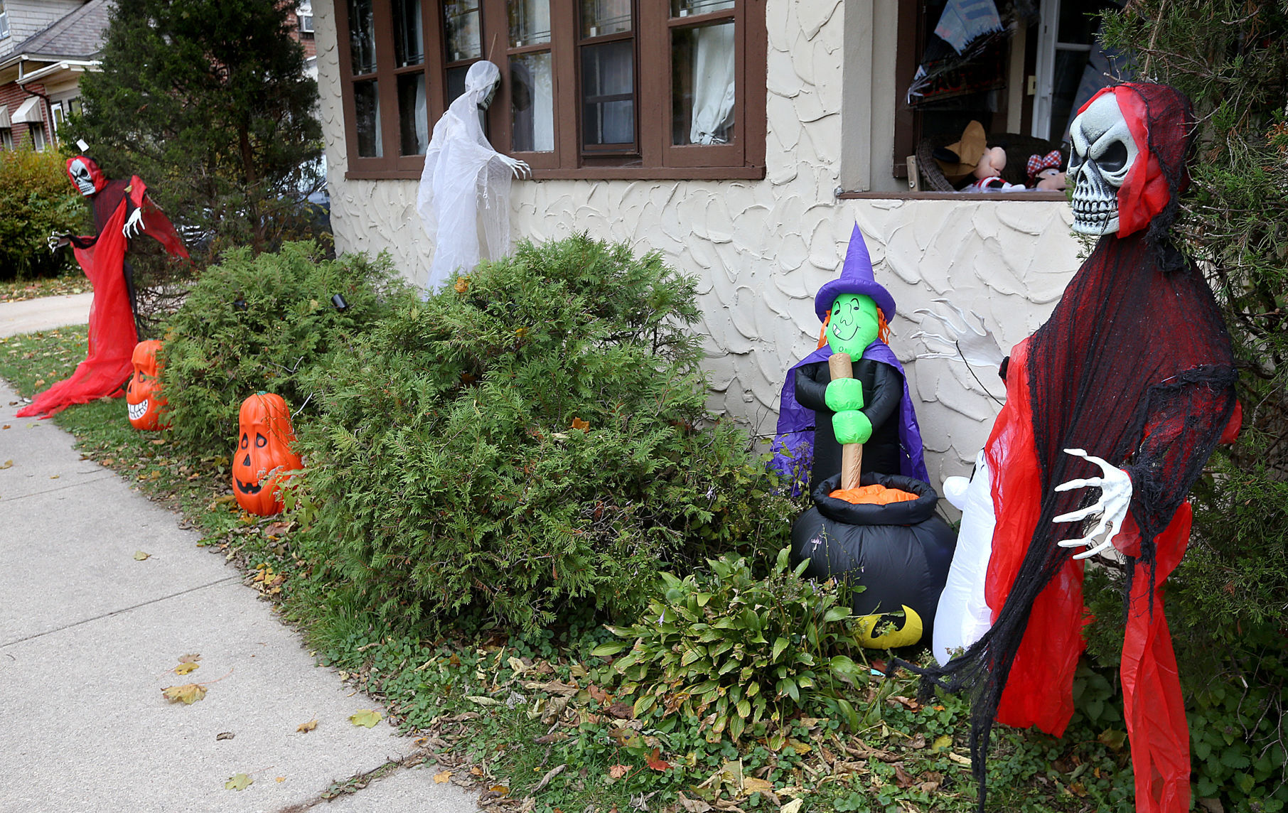 Halloween Houses